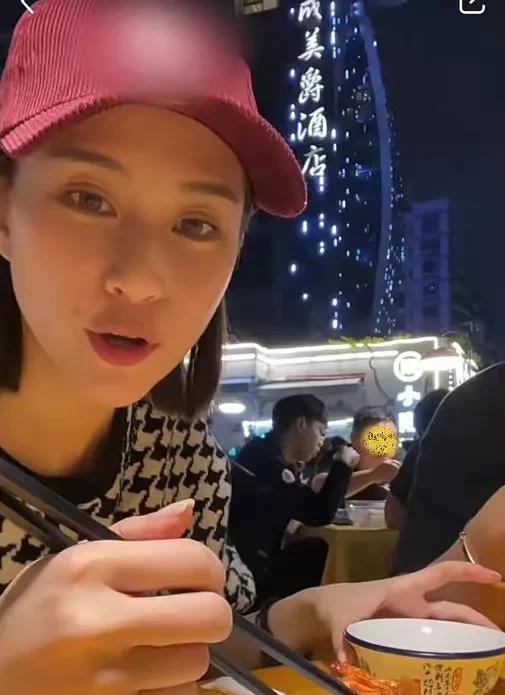 近期娱乐圈吃瓜爆料视频,揭秘明星幕后真相